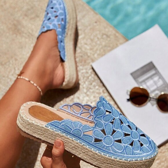 Boho Women's Floral Embroidered Blue Flats Vacation Summer beachy cruise - Picture 2 of 5